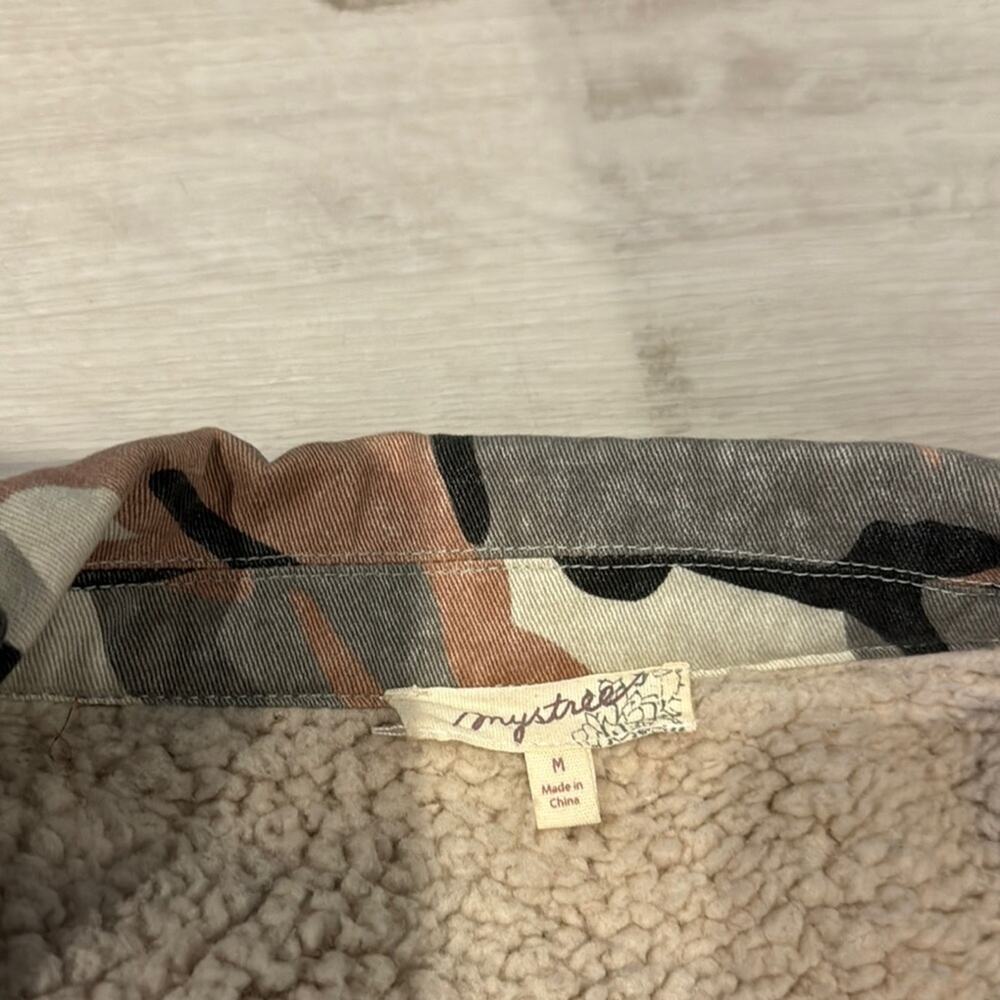 Mystrees Pre Loved Camouflage Denim Women's Jacket. - Picture 7 of 12